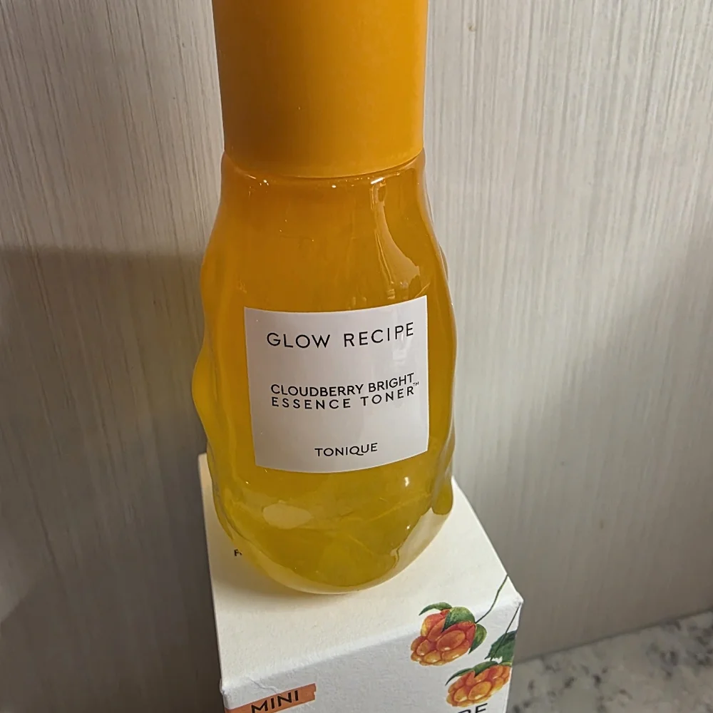 Glow Recipe Cloudberry Bright Essence Toner 30 ML NIB